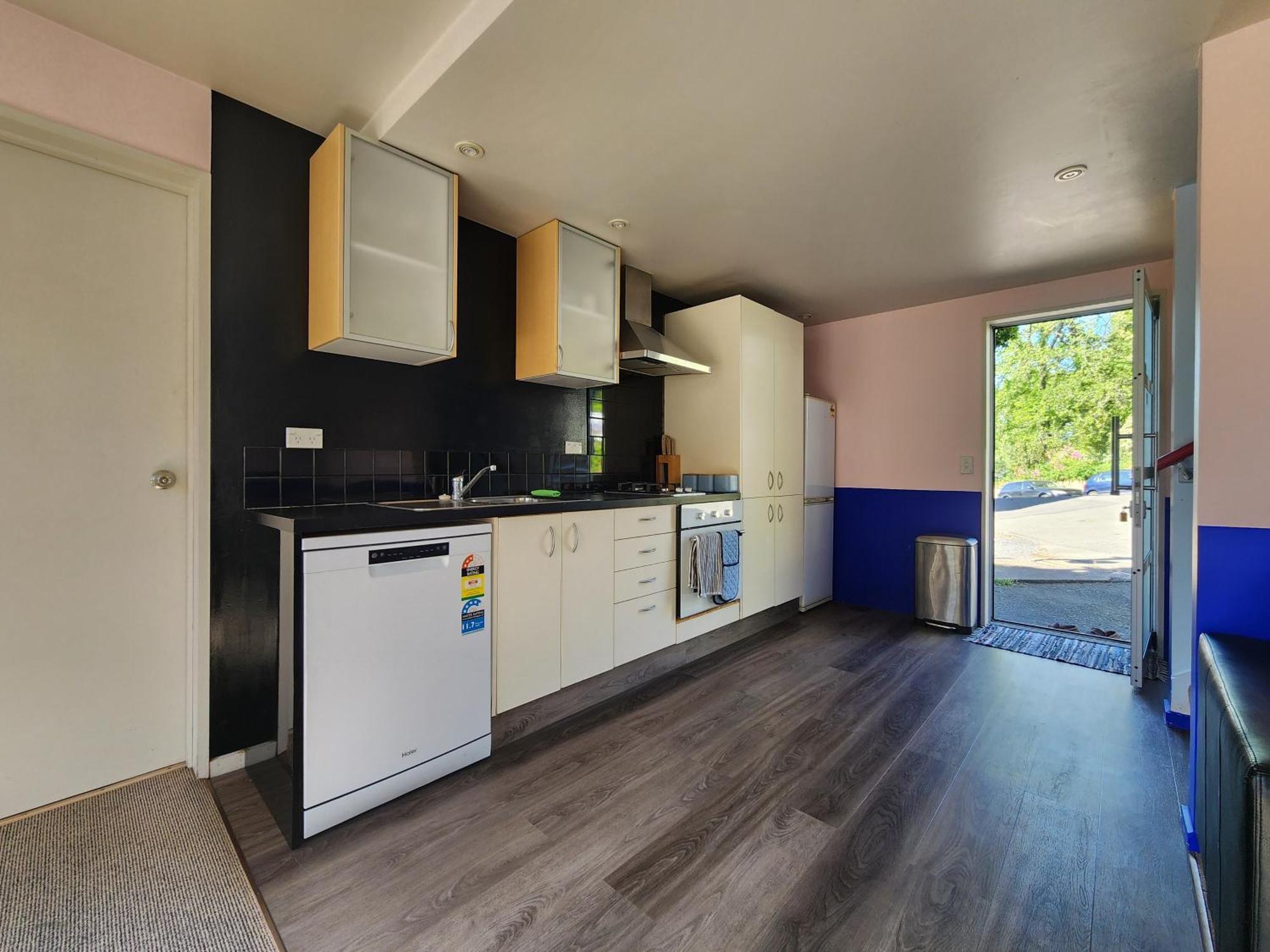 A Stones Throw From Town A-Frame Apartment Dunedin Luaran gambar